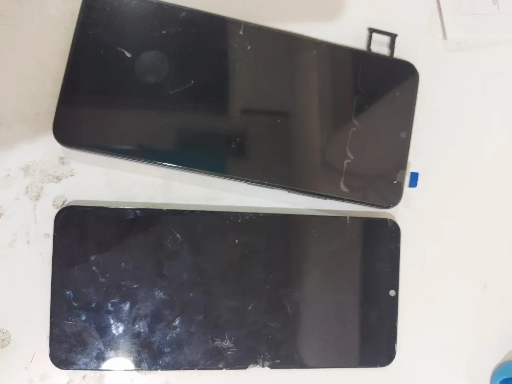 foto 2 Sostituzione schermo smartphone a Bracciano - iRiparazioni | Bracciano