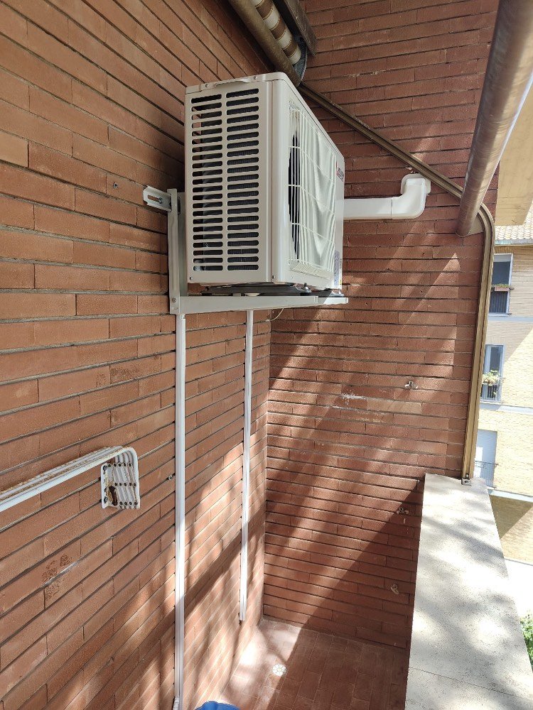foto 3 installazione climatizzatore a Gregorio VII, Roma - Thermoroma